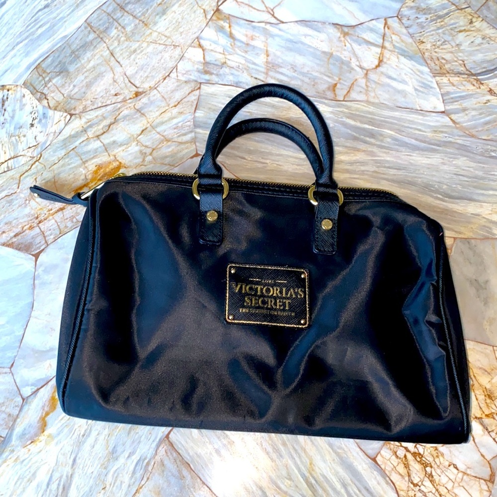 Victoria Secret‎ Black Bag for Essential of